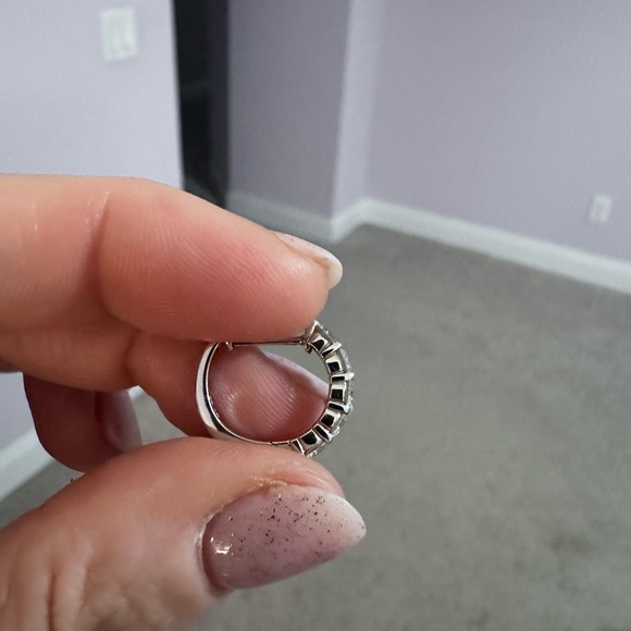 14 Kt White Gold Mined Diamond Huggie 5 Stone...